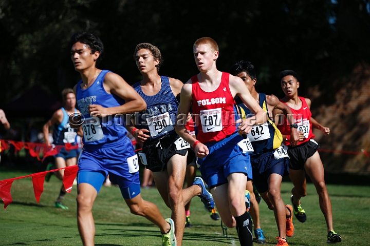 2014StanfordD1Boys-023.JPG - D1 boys race at the Stanford Invitational, September 27, Stanford Golf Course, Stanford, California.